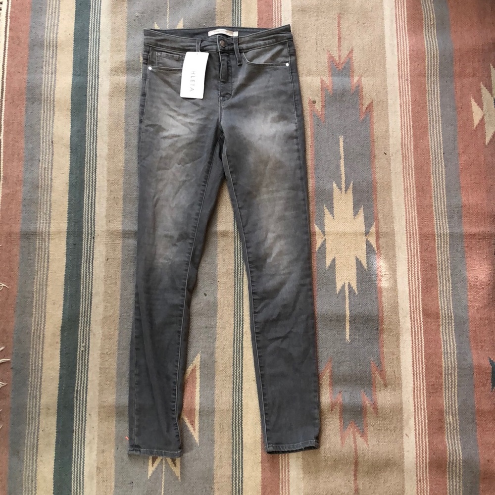 ✨NEW✨ Athleta Sculptek Jeans Grey, size 8